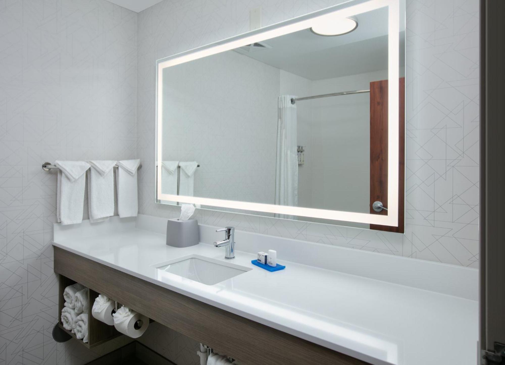 Holiday Inn Express Hotel & Suites Shakopee By Ihg Extérieur photo