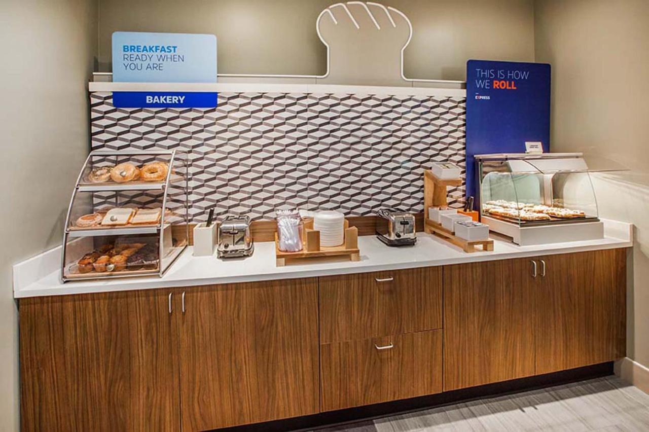 Holiday Inn Express Hotel & Suites Shakopee By Ihg Extérieur photo